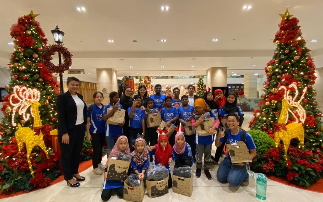 DoubleTree by Hilton KL Christmas Delights with Children of HOPE worldwide
